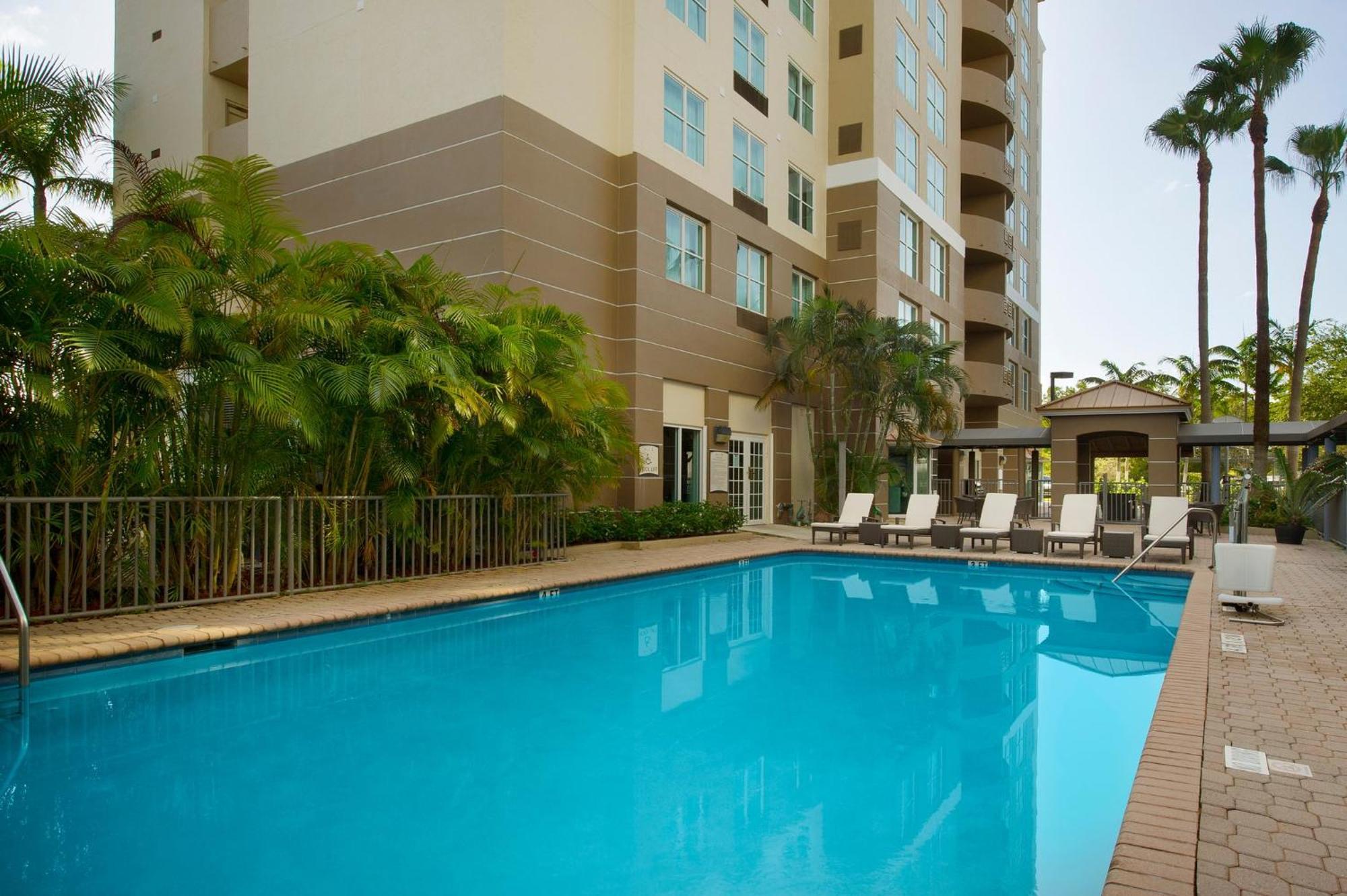 Staybridge Suites Miami Doral Area By Ihg Exterior foto